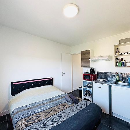 Studio A 300 Metres De La Gare Et 25 Minutes De Paris En Train Melun Exteriör bild