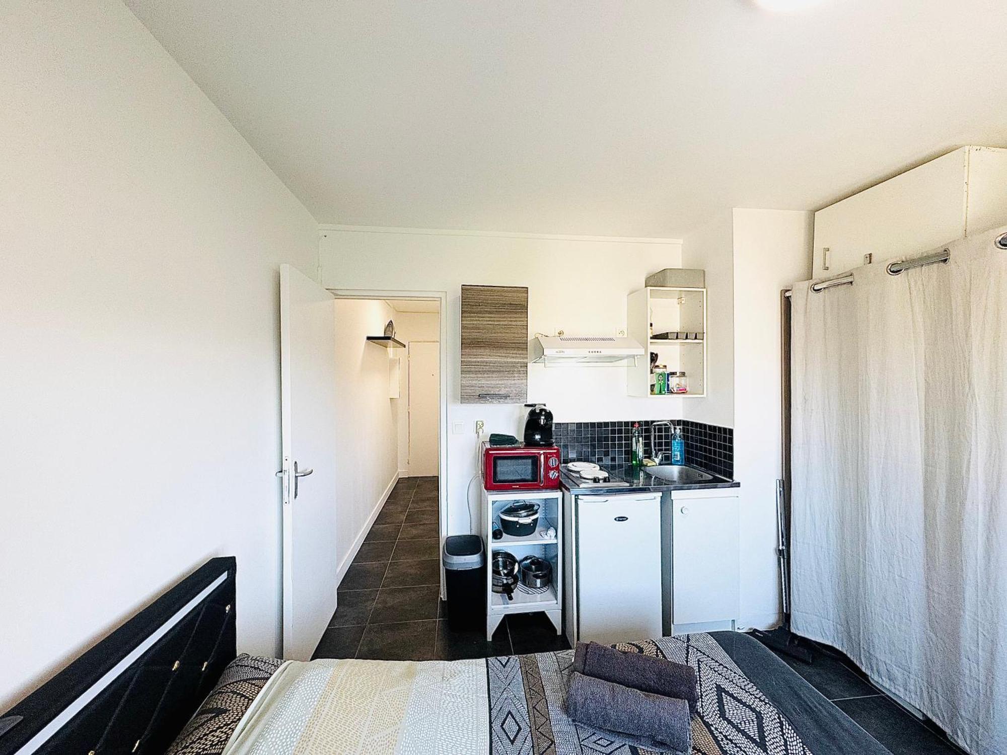 Studio A 300 Metres De La Gare Et 25 Minutes De Paris En Train Melun Exteriör bild