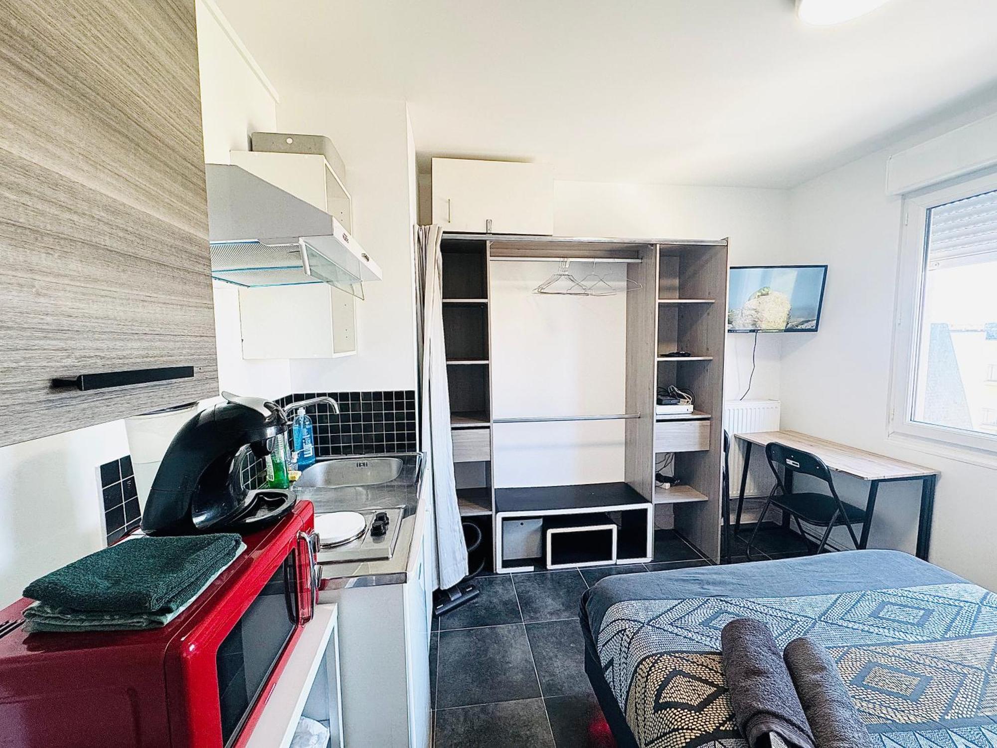Studio A 300 Metres De La Gare Et 25 Minutes De Paris En Train Melun Exteriör bild