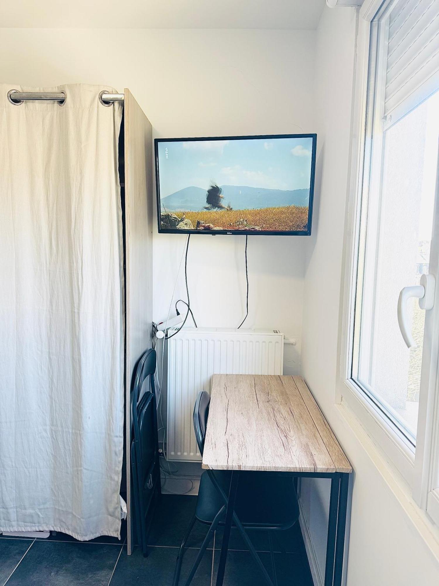 Studio A 300 Metres De La Gare Et 25 Minutes De Paris En Train Melun Exteriör bild